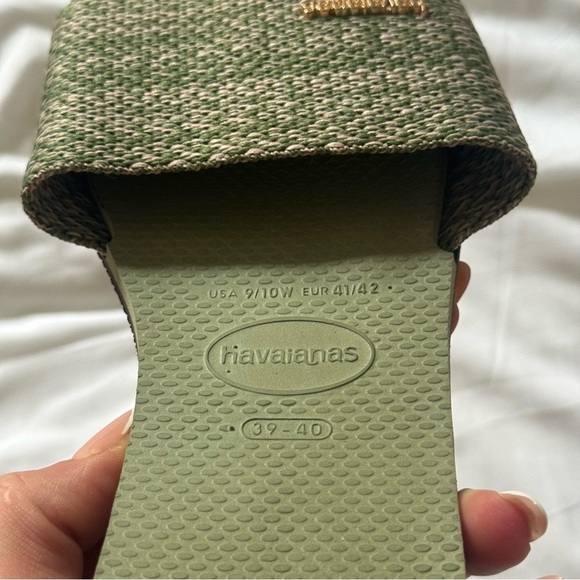 Havaianas You Malta Metallic Sandal Slides in Green/Yucca US 9-10 | EU 39-40 - Picture 5 of 7